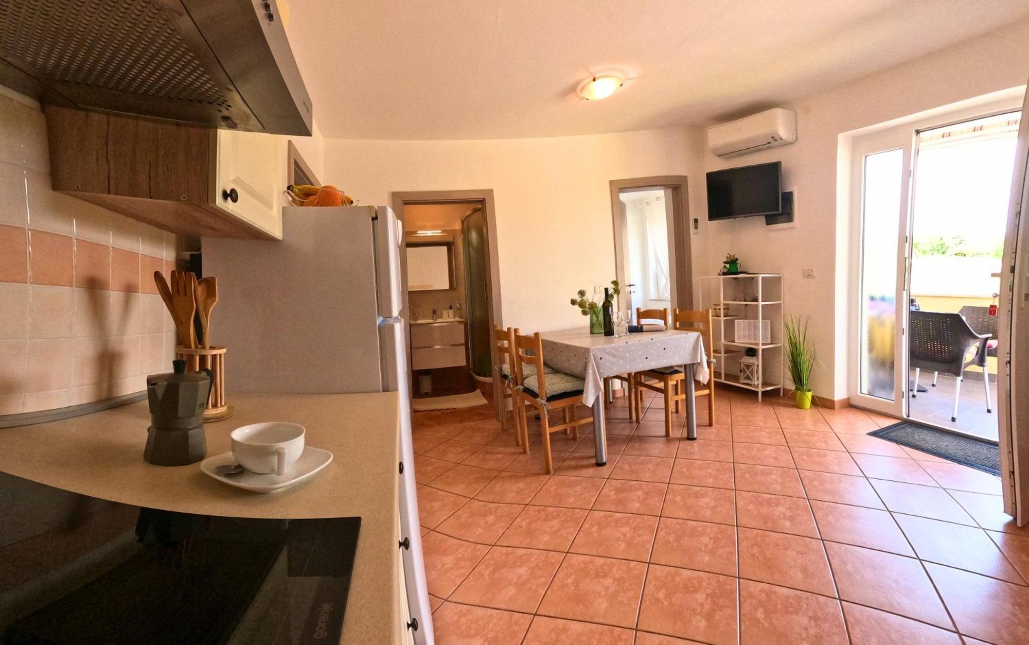 Apartments Goltes Lovrečica Buitenkant foto
