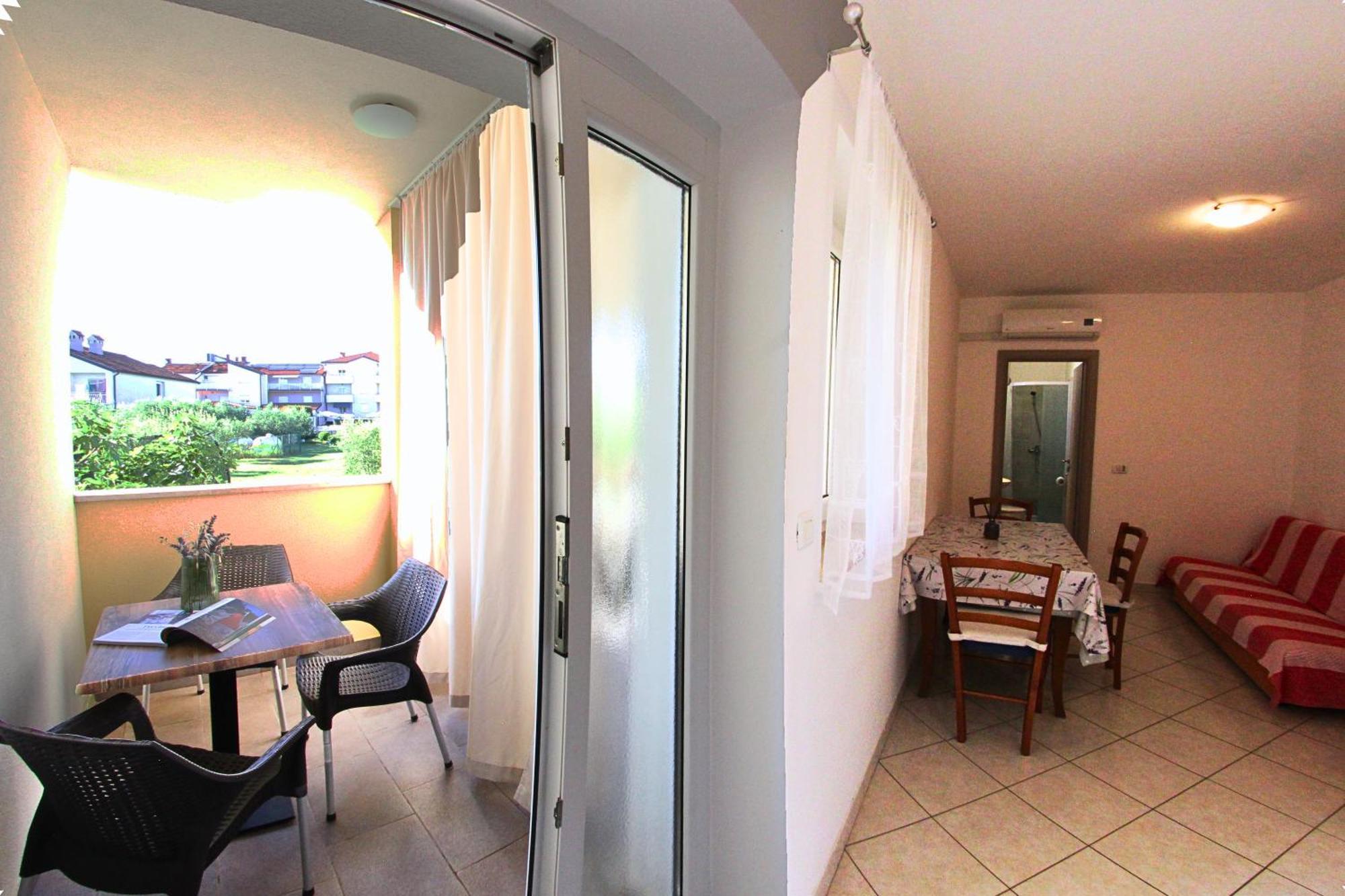 Apartments Goltes Lovrečica Buitenkant foto